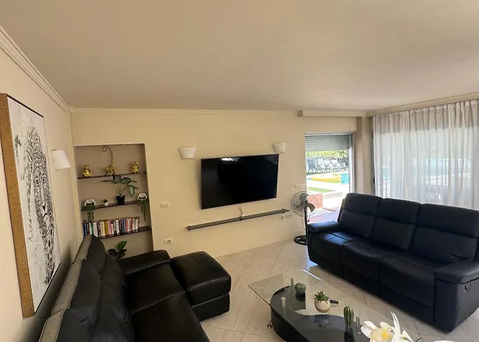 The Great Escape Вілла